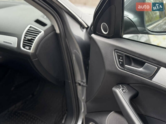 Серый Ауди Ку 5, объемом двигателя 1.98 л и пробегом 144 тыс. км за 16900 $, фото 49 на Automoto.ua