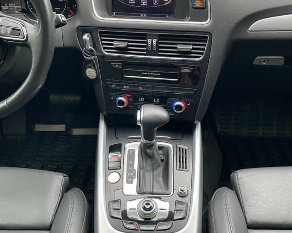 Сірий Ауді Ку 5, об'ємом двигуна 1.98 л та пробігом 168 тис. км за 16950 $, фото 36 на Automoto.ua