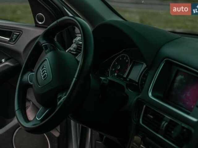 Серый Ауди Ку 5, объемом двигателя 1.98 л и пробегом 143 тыс. км за 16000 $, фото 21 на Automoto.ua