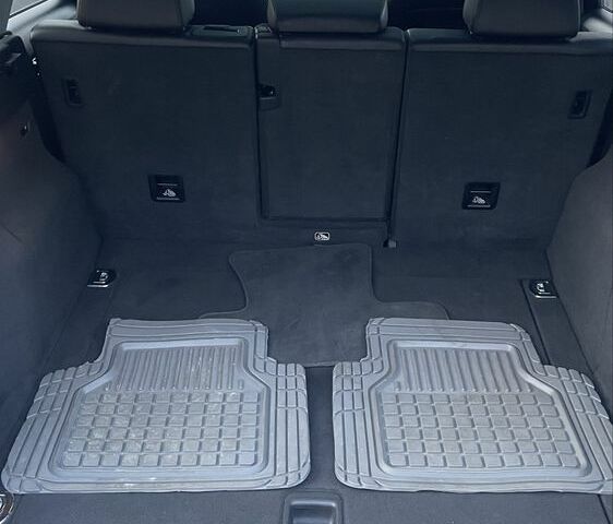 Серый Ауди Ку 5, объемом двигателя 2 л и пробегом 213 тыс. км за 13100 $, фото 7 на Automoto.ua