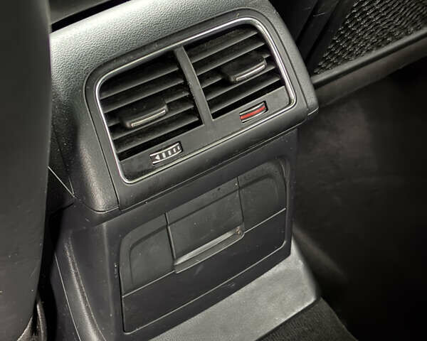 Серый Ауди Ку 5, объемом двигателя 2 л и пробегом 227 тыс. км за 12900 $, фото 29 на Automoto.ua