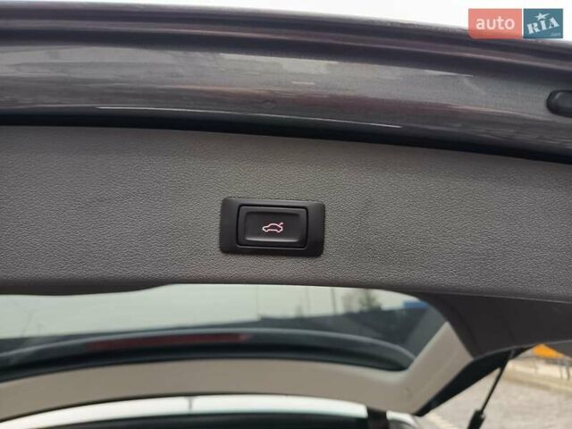 Сірий Ауді Ку 5, об'ємом двигуна 2 л та пробігом 260 тис. км за 13999 $, фото 46 на Automoto.ua