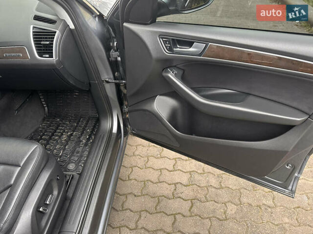 Серый Ауди Ку 5, объемом двигателя 2 л и пробегом 156 тыс. км за 13650 $, фото 19 на Automoto.ua
