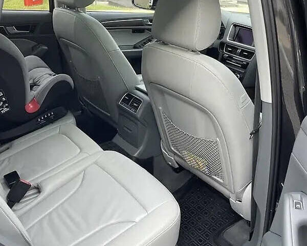 Серый Ауди Ку 5, объемом двигателя 1.98 л и пробегом 169 тыс. км за 15600 $, фото 6 на Automoto.ua