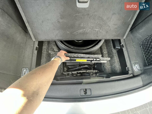 Серый Ауди Ку 5, объемом двигателя 2 л и пробегом 278 тыс. км за 13500 $, фото 20 на Automoto.ua