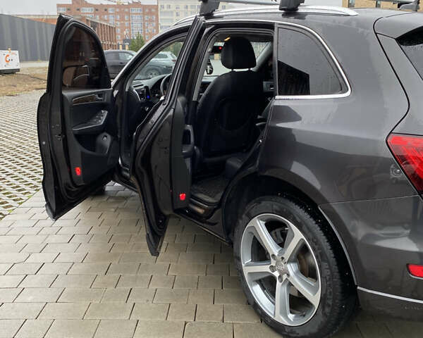 Серый Ауди Ку 5, объемом двигателя 3 л и пробегом 298 тыс. км за 16900 $, фото 6 на Automoto.ua