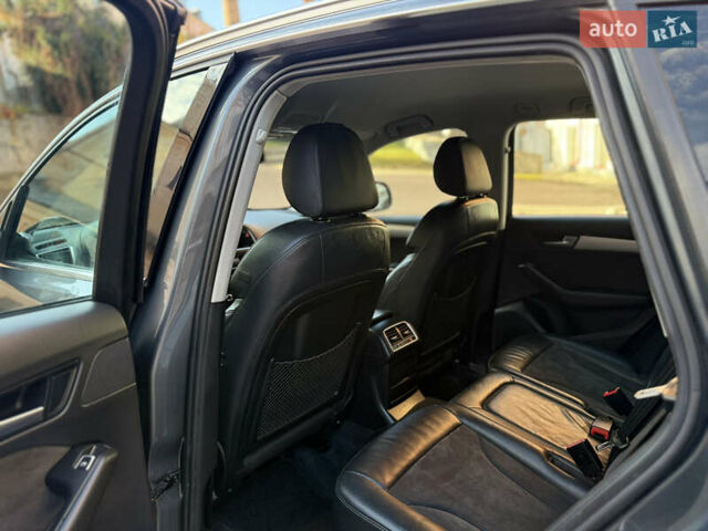 Серый Ауди Ку 5, объемом двигателя 1.97 л и пробегом 239 тыс. км за 17999 $, фото 103 на Automoto.ua