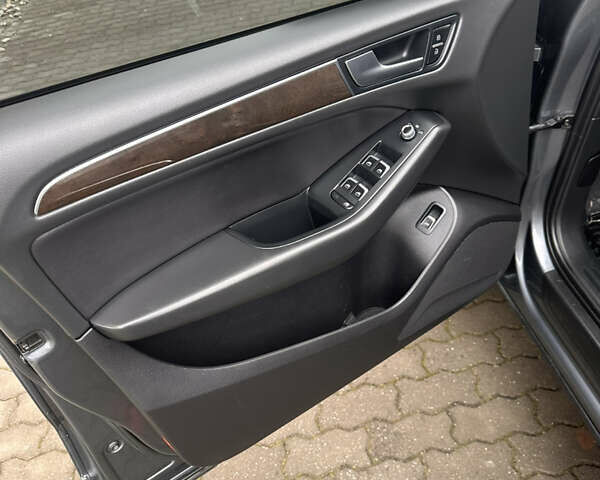 Серый Ауди Ку 5, объемом двигателя 2 л и пробегом 156 тыс. км за 13650 $, фото 22 на Automoto.ua