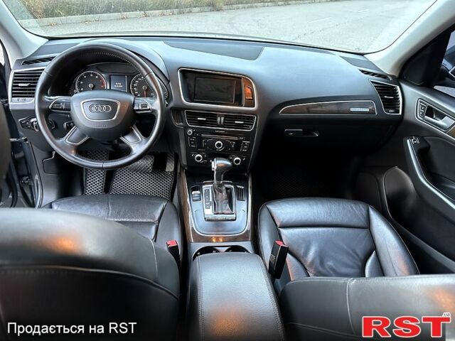 Серый Ауди Ку 5, объемом двигателя 2 л и пробегом 160 тыс. км за 15900 $, фото 8 на Automoto.ua