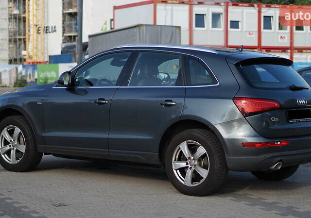 Ауди Ку 5 2013 в Киеве на Automoto.ua Серый Ауди Ку 5, объемом двигателя 2.97 л и пробегом 173 тыс. км за 21500 $, фото 4 на Automoto.ua