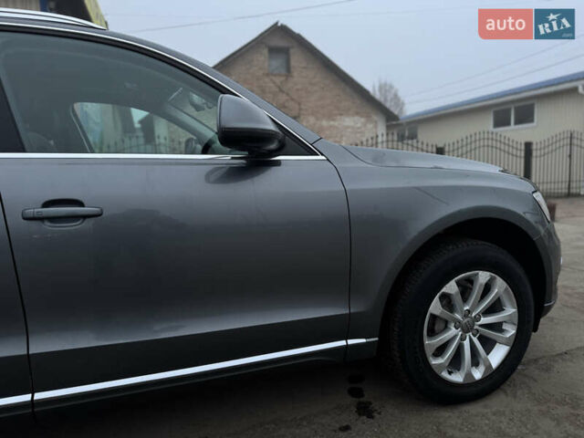 Сірий Ауді Ку 5, об'ємом двигуна 2 л та пробігом 175 тис. км за 15000 $, фото 23 на Automoto.ua