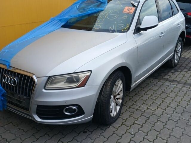 Серый Ауди Ку 5, объемом двигателя 2 л и пробегом 290 тыс. км за 9200 $, фото 5 на Automoto.ua