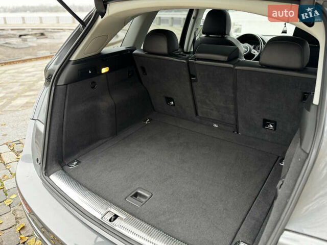 Серый Ауди Ку 5, объемом двигателя 1.98 л и пробегом 144 тыс. км за 16900 $, фото 54 на Automoto.ua