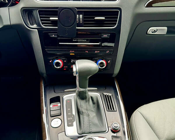 Серый Ауди Ку 5, объемом двигателя 2.97 л и пробегом 238 тыс. км за 18450 $, фото 20 на Automoto.ua