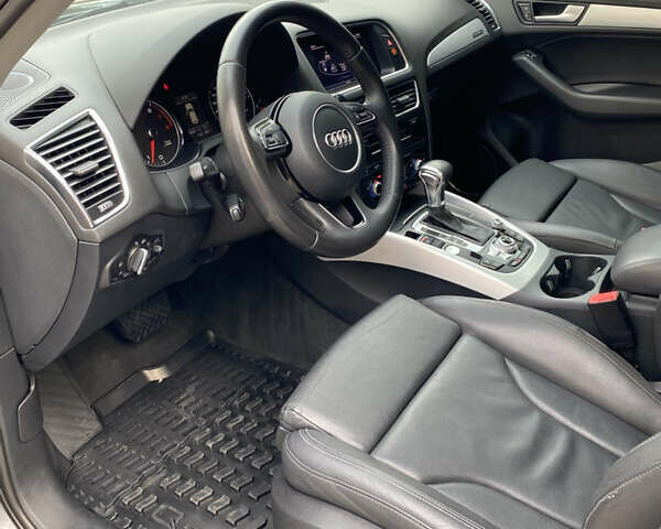 Сірий Ауді Ку 5, об'ємом двигуна 1.98 л та пробігом 168 тис. км за 16950 $, фото 26 на Automoto.ua