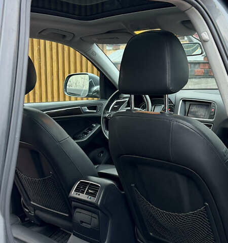 Серый Ауди Ку 5, объемом двигателя 1.98 л и пробегом 223 тыс. км за 12700 $, фото 17 на Automoto.ua