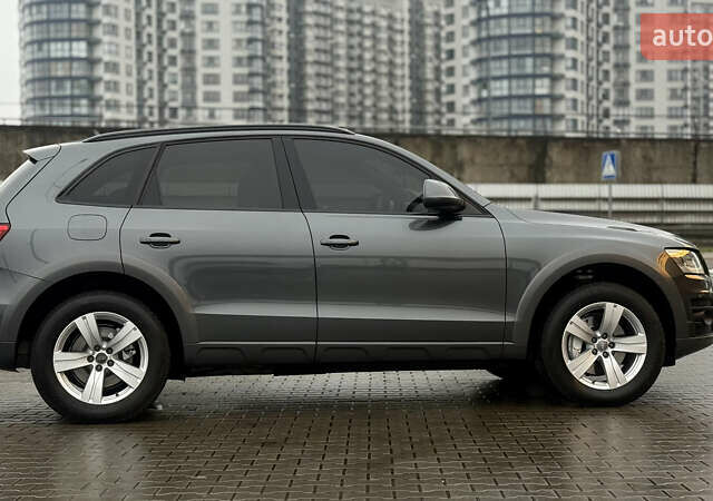 Серый Ауди Ку 5, объемом двигателя 2.97 л и пробегом 312 тыс. км за 19500 $, фото 5 на Automoto.ua