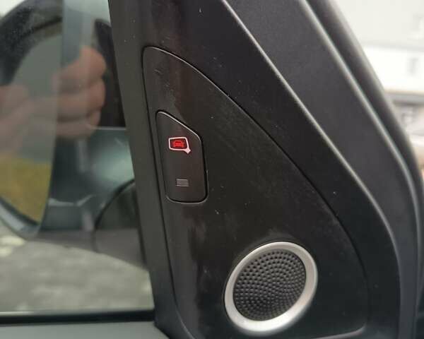 Сірий Ауді Ку 5, об'ємом двигуна 2 л та пробігом 260 тис. км за 13999 $, фото 34 на Automoto.ua