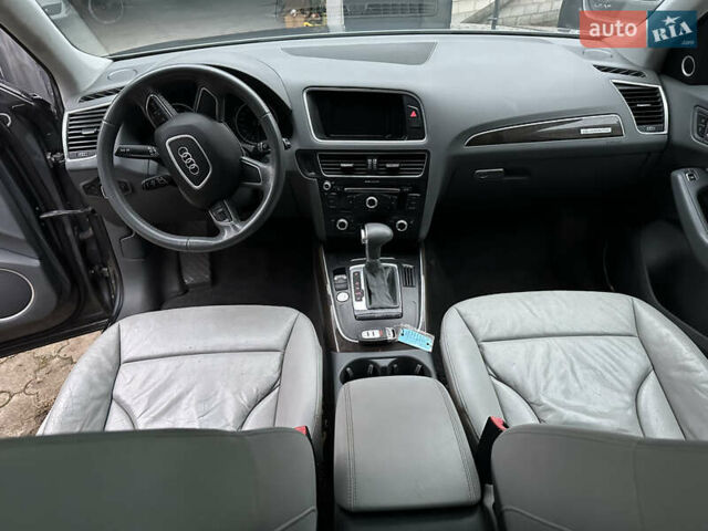 Серый Ауди Ку 5, объемом двигателя 2 л и пробегом 180 тыс. км за 14500 $, фото 7 на Automoto.ua