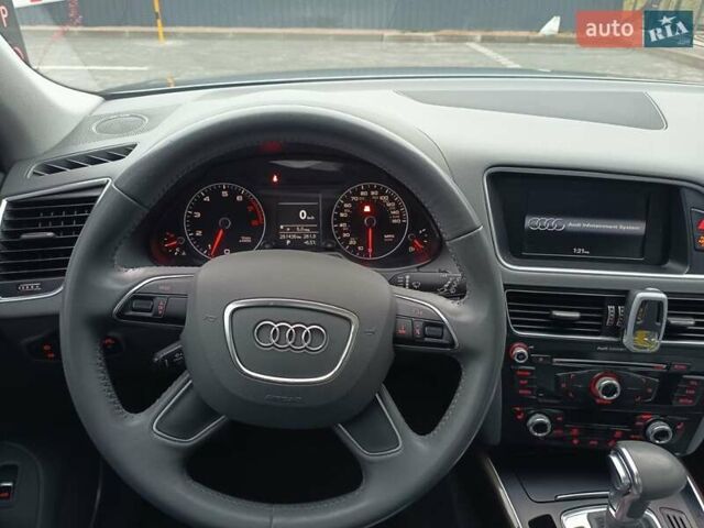 Сірий Ауді Ку 5, об'ємом двигуна 2 л та пробігом 260 тис. км за 13999 $, фото 36 на Automoto.ua
