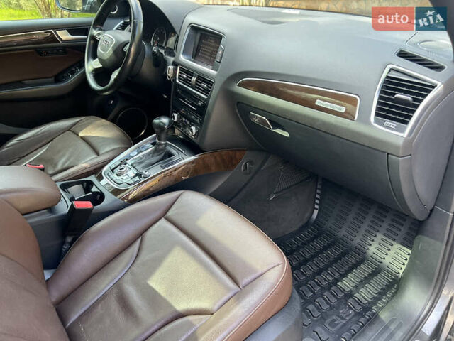 Серый Ауди Ку 5, объемом двигателя 3 л и пробегом 190 тыс. км за 17000 $, фото 33 на Automoto.ua