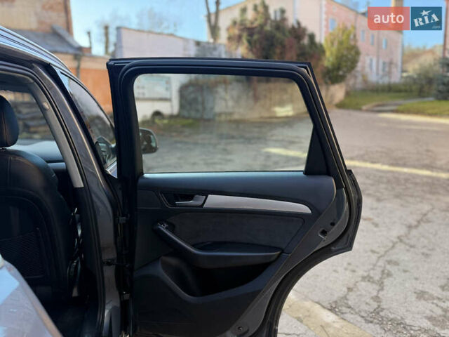 Серый Ауди Ку 5, объемом двигателя 2 л и пробегом 239 тыс. км за 17799 $, фото 91 на Automoto.ua