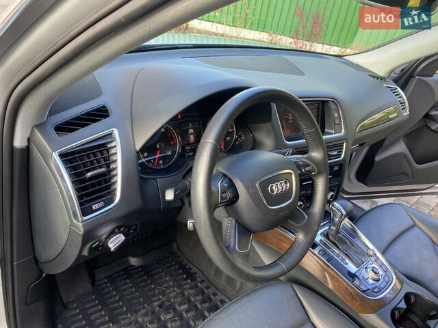 Серый Ауди Ку 5, объемом двигателя 2 л и пробегом 140 тыс. км за 12500 $, фото 10 на Automoto.ua