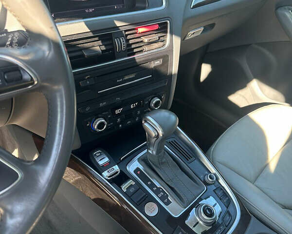 Сірий Ауді Ку 5, об'ємом двигуна 2 л та пробігом 379 тис. км за 10900 $, фото 8 на Automoto.ua