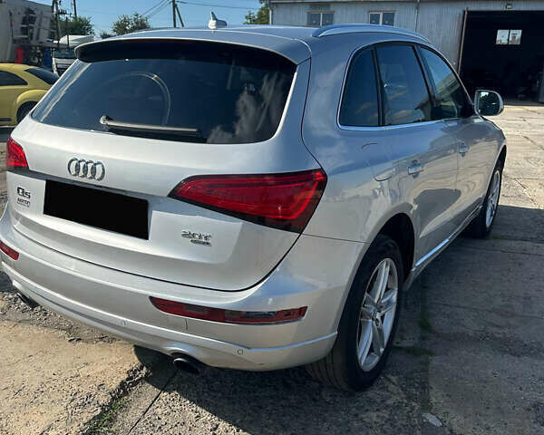 Сірий Ауді Ку 5, об'ємом двигуна 2 л та пробігом 379 тис. км за 10900 $, фото 6 на Automoto.ua