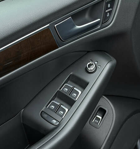 Серый Ауди Ку 5, объемом двигателя 1.98 л и пробегом 223 тыс. км за 12700 $, фото 33 на Automoto.ua