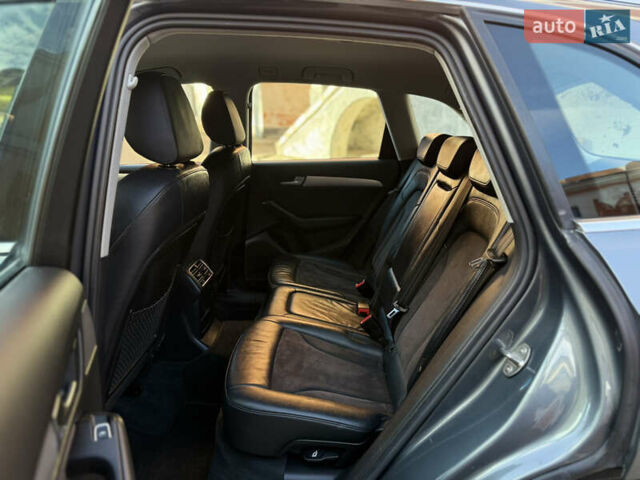 Серый Ауди Ку 5, объемом двигателя 1.97 л и пробегом 239 тыс. км за 17999 $, фото 102 на Automoto.ua