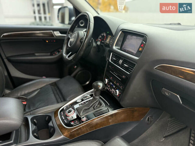 Сірий Ауді Ку 5, об'ємом двигуна 3 л та пробігом 292 тис. км за 12900 $, фото 9 на Automoto.ua