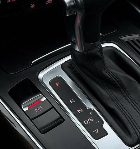 Серый Ауди Ку 5, объемом двигателя 1.98 л и пробегом 223 тыс. км за 12700 $, фото 45 на Automoto.ua