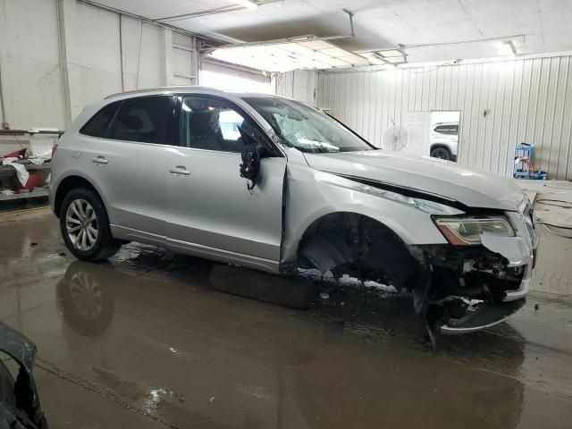 Серый Ауди Ку 5, объемом двигателя 2 л и пробегом 290 тыс. км за 9200 $, фото 1 на Automoto.ua