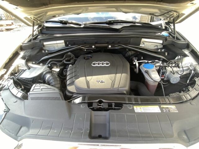 Серый Ауди Ку 5, объемом двигателя 2 л и пробегом 137 тыс. км за 18999 $, фото 6 на Automoto.ua