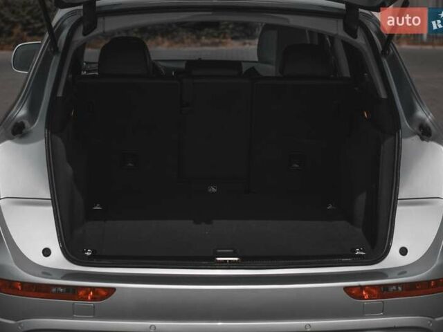 Серый Ауди Ку 5, объемом двигателя 1.98 л и пробегом 143 тыс. км за 16000 $, фото 11 на Automoto.ua