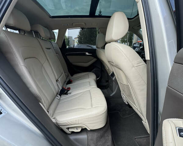 Сірий Ауді Ку 5, об'ємом двигуна 2 л та пробігом 157 тис. км за 15300 $, фото 36 на Automoto.ua