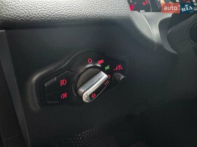 Ауди Ку 5 2014 в Киеве на Automoto.ua Серый Ауди Ку 5, объемом двигателя 2 л и пробегом 177 тыс. км за 17940 $, фото 13 на Automoto.ua