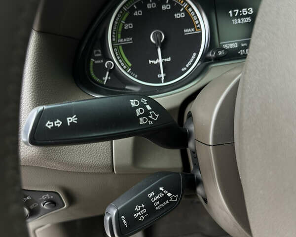 Сірий Ауді Ку 5, об'ємом двигуна 2 л та пробігом 157 тис. км за 15300 $, фото 25 на Automoto.ua