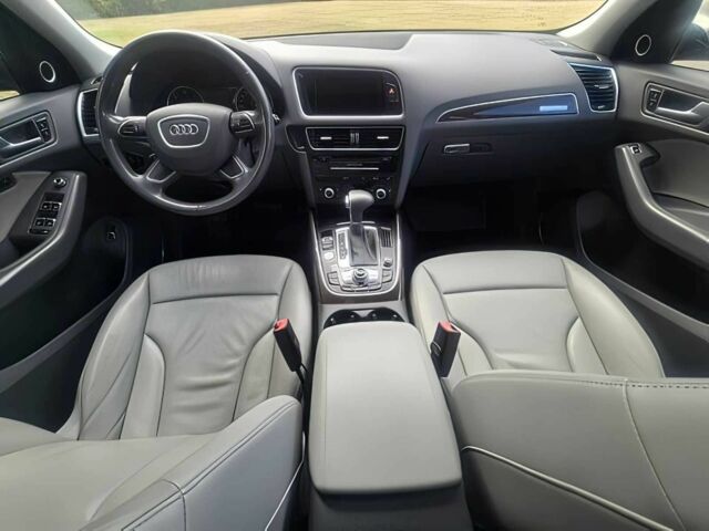 Сірий Ауді Ку 5, об'ємом двигуна 3 л та пробігом 83 тис. км за 11200 $, фото 9 на Automoto.ua