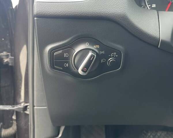 Сірий Ауді Ку 5, об'ємом двигуна 1.98 л та пробігом 193 тис. км за 13800 $, фото 11 на Automoto.ua