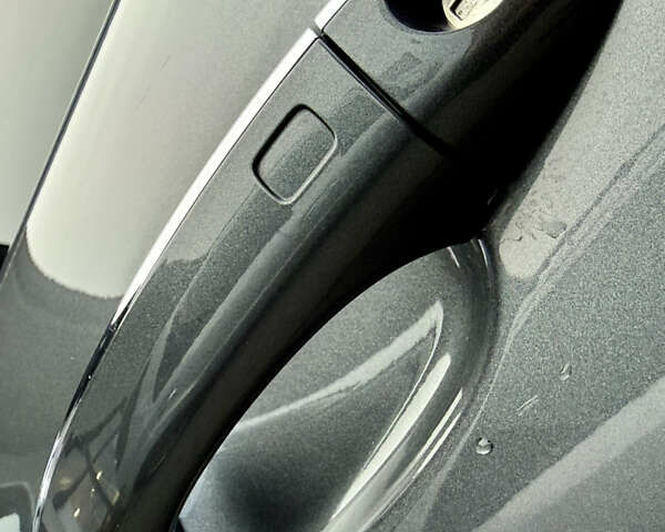 Серый Ауди Ку 5, объемом двигателя 3 л и пробегом 282 тыс. км за 12999 $, фото 53 на Automoto.ua