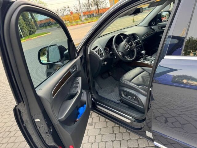 Сірий Ауді Ку 5, об'ємом двигуна 2 л та пробігом 100 тис. км за 17500 $, фото 9 на Automoto.ua