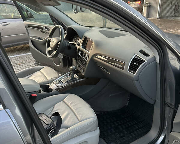 Сірий Ауді Ку 5, об'ємом двигуна 2.97 л та пробігом 351 тис. км за 19400 $, фото 21 на Automoto.ua