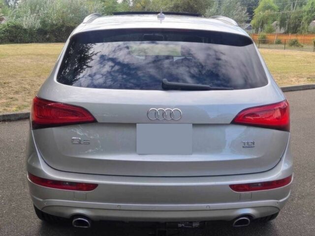 Серый Ауди Ку 5, объемом двигателя 3 л и пробегом 86 тыс. км за 9600 $, фото 6 на Automoto.ua