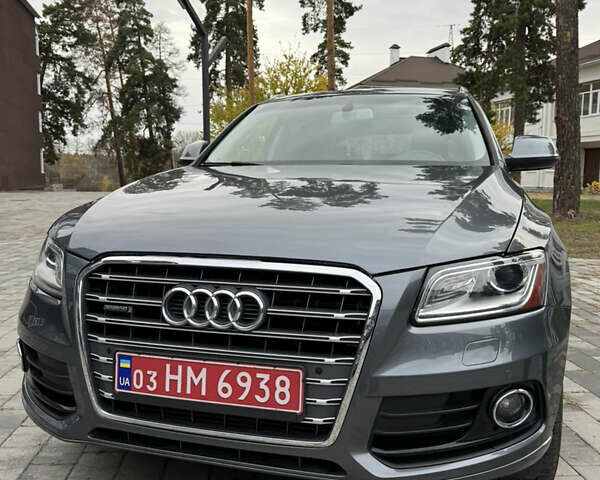 Сірий Ауді Ку 5, об'ємом двигуна 2 л та пробігом 219 тис. км за 15800 $, фото 2 на Automoto.ua