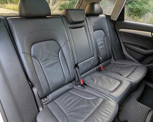 Сірий Ауді Ку 5, об'ємом двигуна 3 л та пробігом 326 тис. км за 16300 $, фото 19 на Automoto.ua