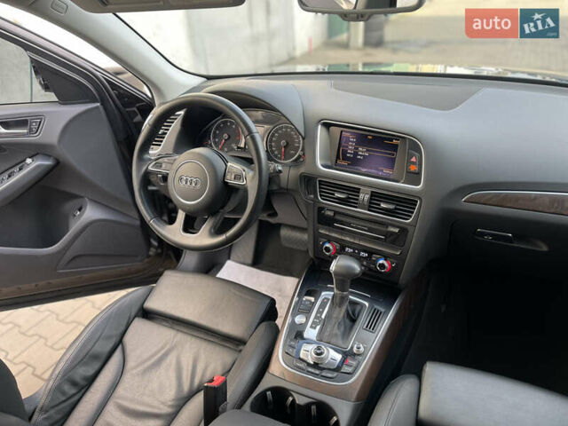 Серый Ауди Ку 5, объемом двигателя 2 л и пробегом 290 тыс. км за 13800 $, фото 20 на Automoto.ua