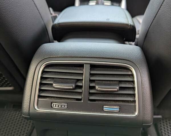 Сірий Ауді Ку 5, об'ємом двигуна 3 л та пробігом 326 тис. км за 16300 $, фото 27 на Automoto.ua