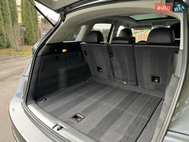 Серый Ауди Ку 5, объемом двигателя 2 л и пробегом 188 тыс. км за 14350 $, фото 27 на Automoto.ua